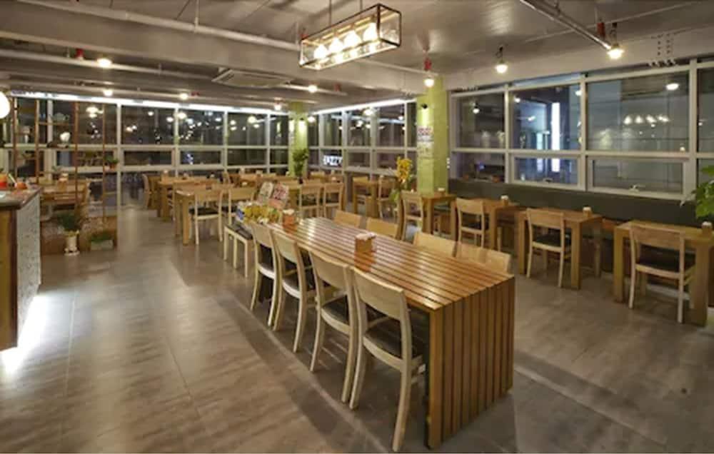 โรงแรม โรงแรมเดอะ สเตย์ มย็องดง 3*
